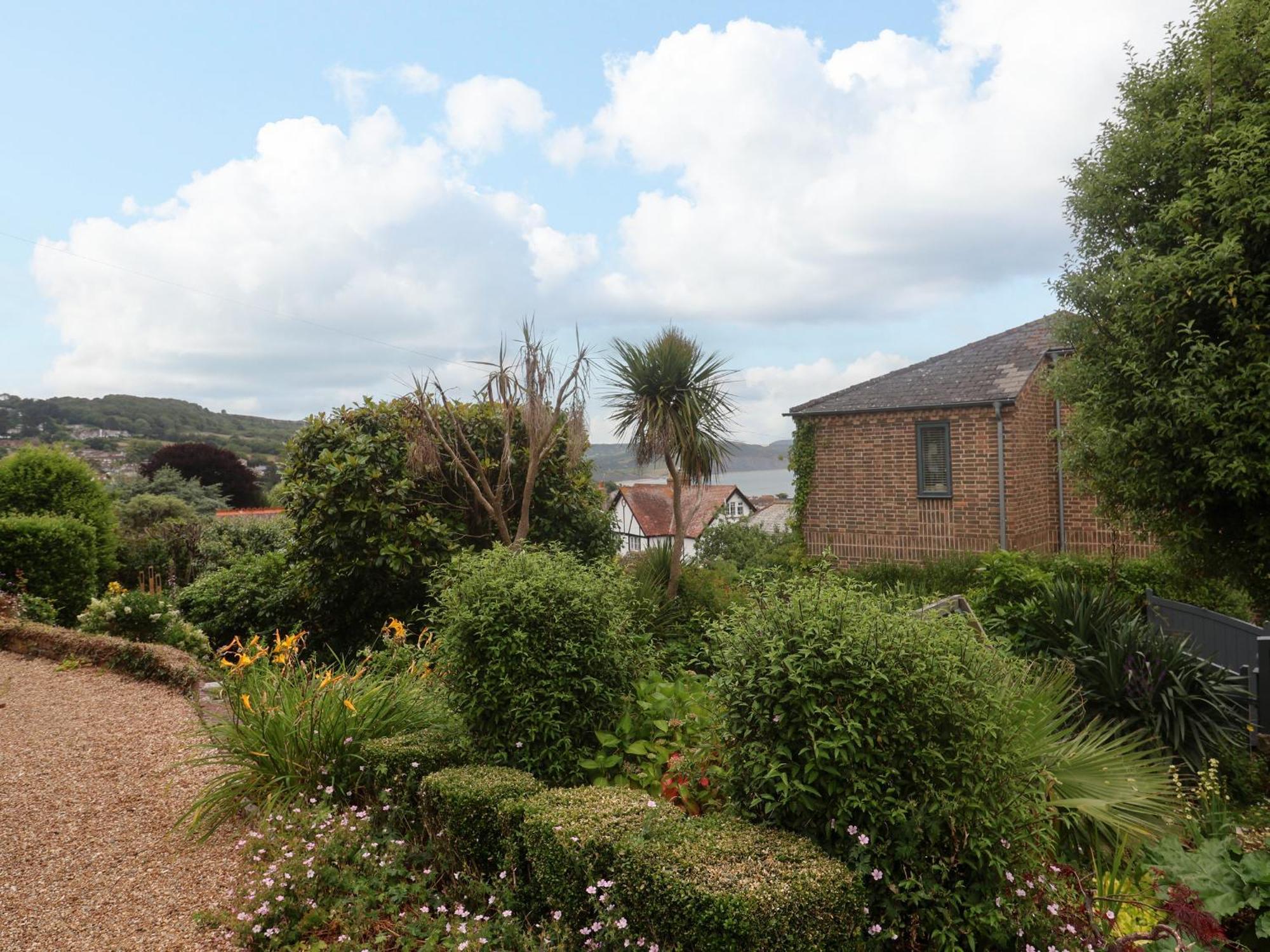 The Apartment At Queen Anne'S Lodge Lyme Regis Kültér fotó