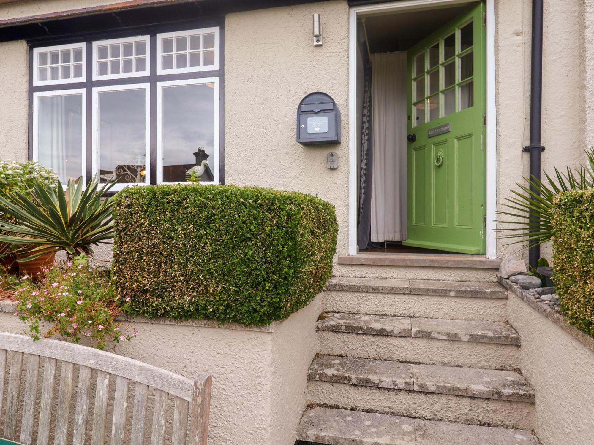 The Apartment At Queen Anne'S Lodge Lyme Regis Kültér fotó